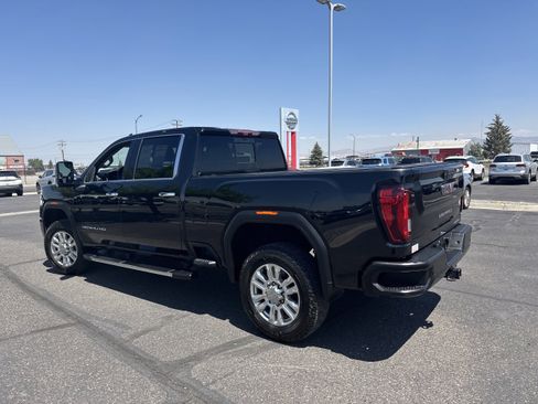 Used 2023 GMC Sierra 2500 Denali w/ Denali Ultimate Package AWD/4WD image 8