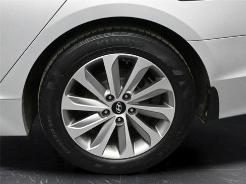 Used 2017 Hyundai Sonata Sport image 12