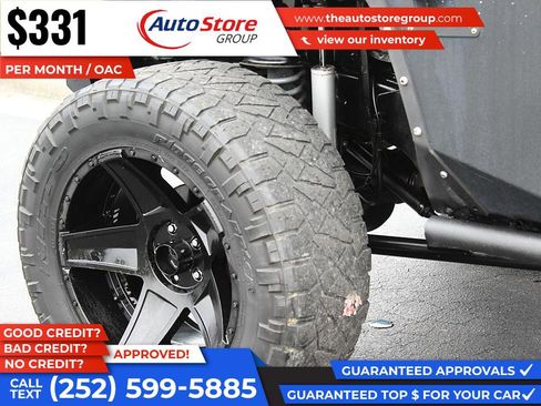 Used 2012 Jeep Wrangler Unlimited Rubicon w/ Connectivity Group AWD/4WD image 9