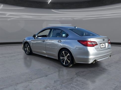 Used 2017 Subaru Legacy 3.6R Limited image 4