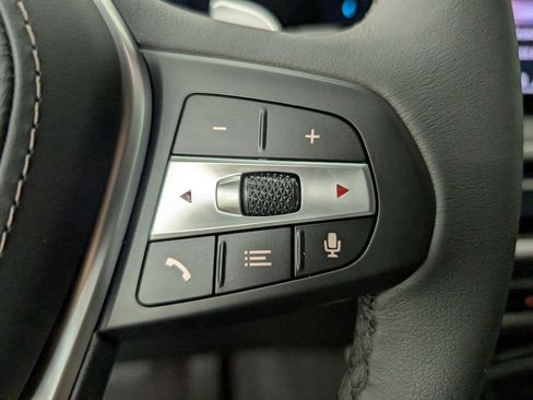 Used 2026 BMW X5 sDrive40i w/ Parking Assistance Package image 17