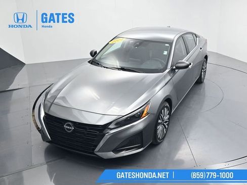 Used 2024 Nissan Altima 2.5 SV image 58