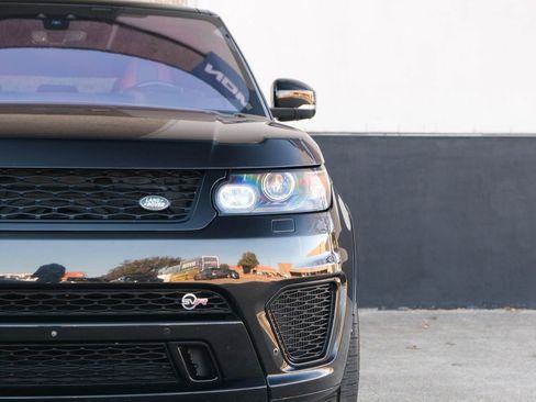 Used 2017 Land Rover Range Rover Sport SVR image 3