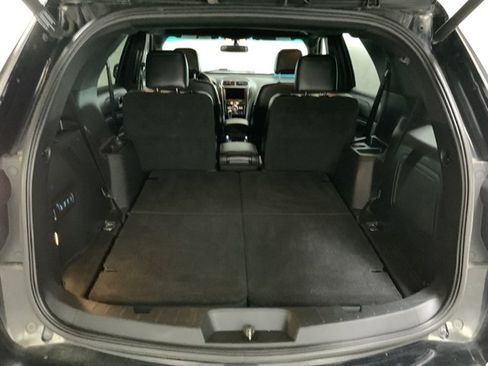 Used 2017 Ford Explorer Sport AWD/4WD image 8