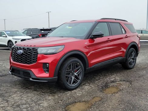 New 2026 Ford Explorer ST-Line w/ ST-Line Street Pack image 8