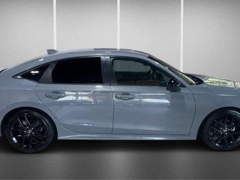 Used 2025 Honda Civic Sport image 4