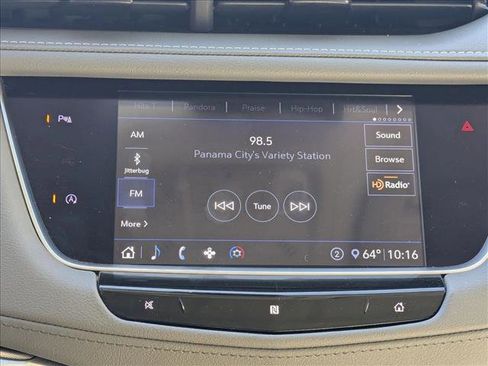 Used 2020 Cadillac XT5 Premium Luxury image 16