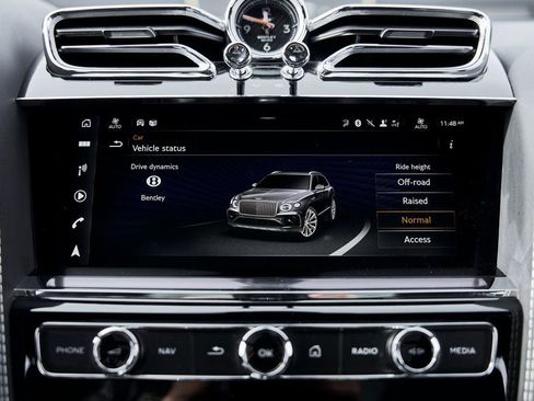 Used 2023 Bentley Bentayga Extended Wheelbase AWD/4WD image 79