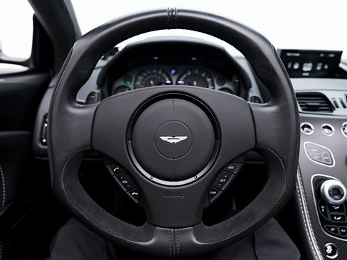 Used 2016 Aston Martin DB9 GT image 70