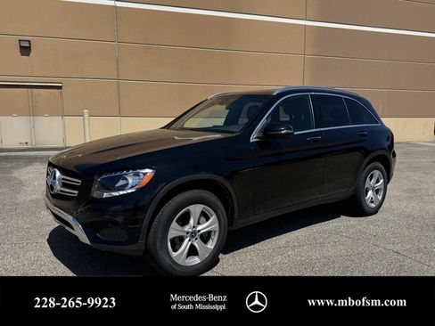 Used 2018 Mercedes-Benz GLC 300 image 1