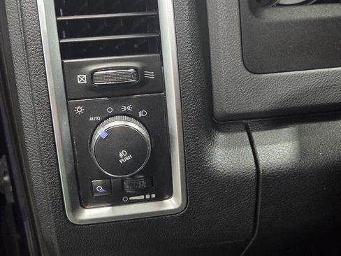 Used 2013 RAM 1500 Big Horn image 9