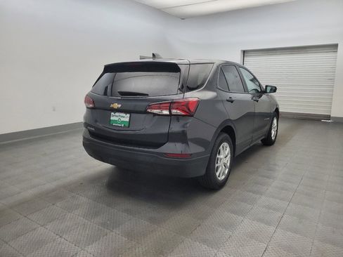 Used 2022 Chevrolet Equinox LS w/ LS Convenience Package FWD image 9