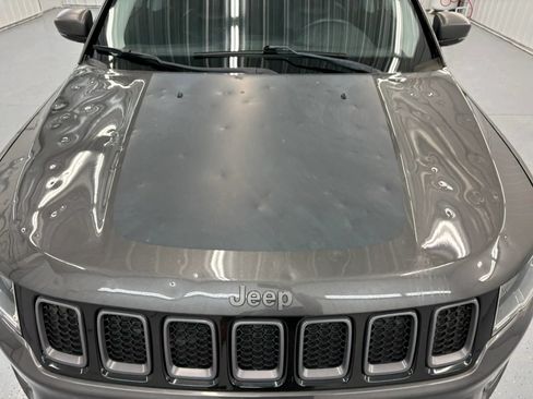 Used 2019 Jeep Compass Trailhawk w/ Cold Weather Group AWD/4WD image 16