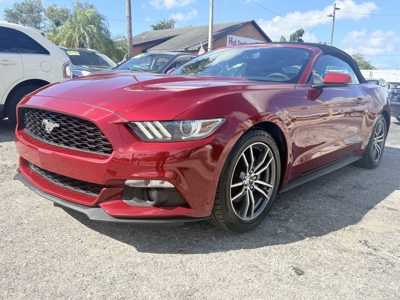 Used 2017 Ford Mustang Premium RWD image 3