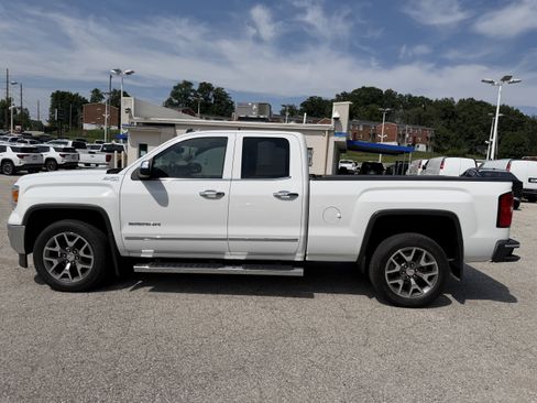 Used 2014 GMC Sierra 1500 SLT w/ SLT Preferred Package AWD/4WD image 4