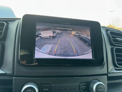 Used 2024 RAM ProMaster 2500 image 24