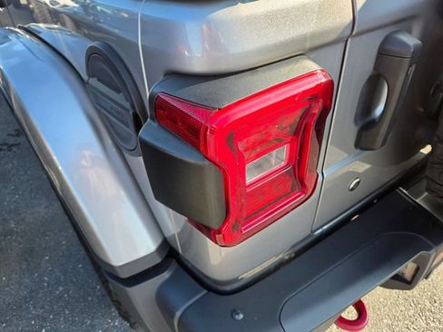 Used 2019 Jeep Wrangler Unlimited Rubicon AWD/4WD image 13