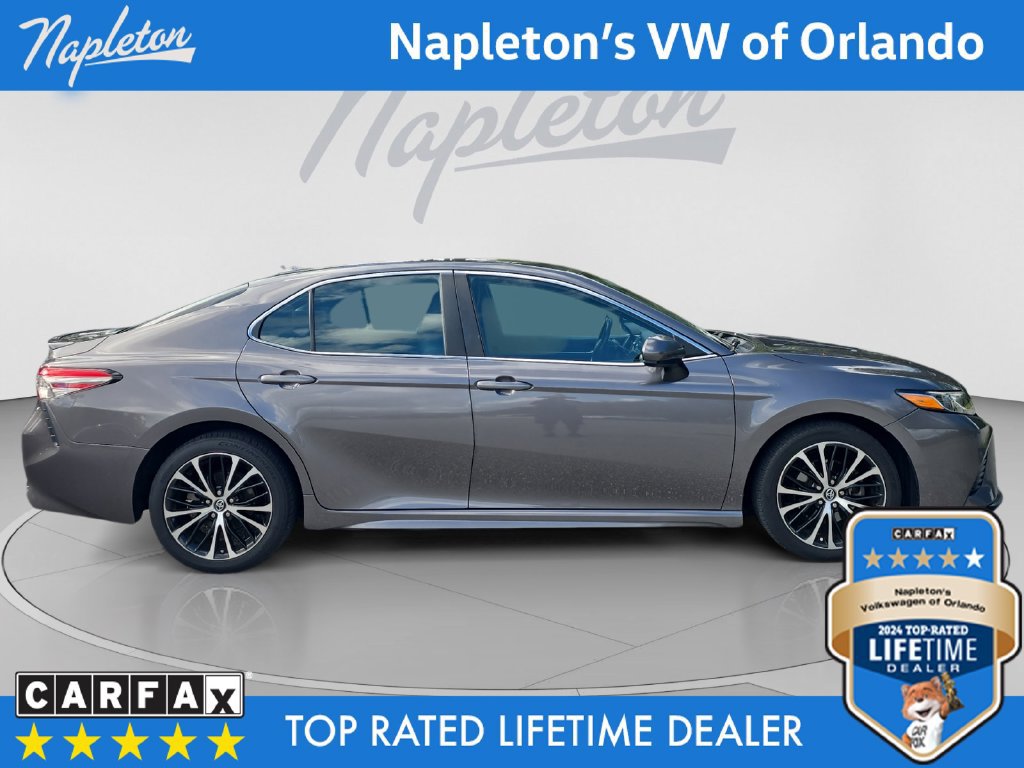 Used 2019 Toyota Camry SE FWD image 7