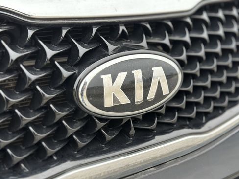 Used 2014 Kia Sportage LX image 11