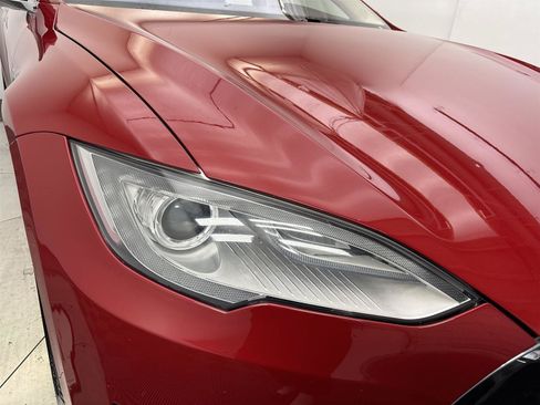 Used 2013 Tesla Model S Performance RWD image 18