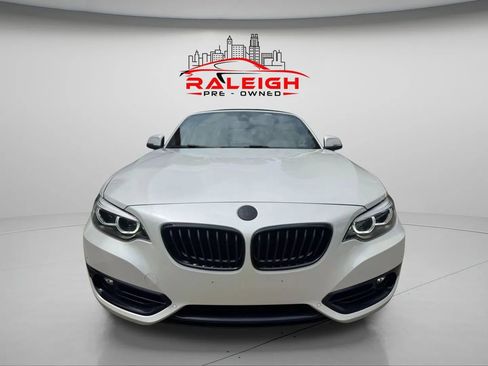 Used 2020 BMW 230i xDrive Convertible w/ Premium Package image 10