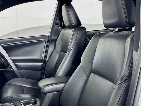 Used 2018 Toyota RAV4 SE w/ Power Extra Value Package image 10