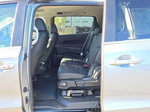 New 2026 Honda Odyssey EX-L image 15