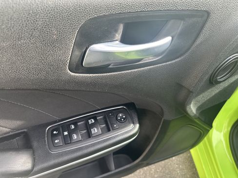 Used 2023 Dodge Charger R/T w/ Performance Handling Group image 9