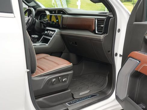 Used 2024 GMC Sierra 1500 Denali Ultimate AWD/4WD image 33