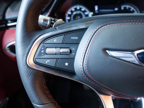 Used 2025 Genesis GV70 3.5T Sport w/ Sport Advanced Package image 20