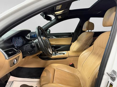 Used 2016 BMW 750i xDrive AWD/4WD image 15