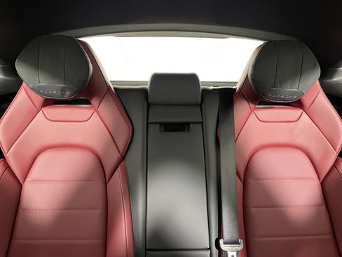 Used 2025 Porsche Panamera image 16