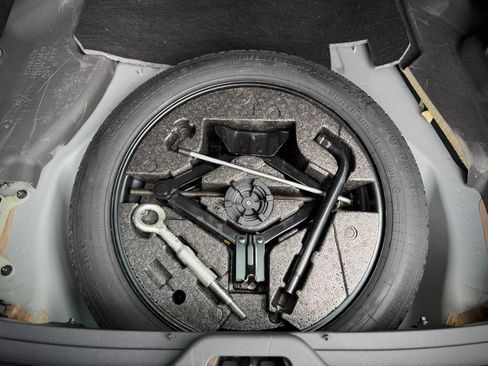 Used 2013 Volvo XC60 T6 image 24