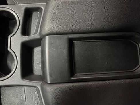 Used 2022 Chevrolet Silverado 1500 LT image 19