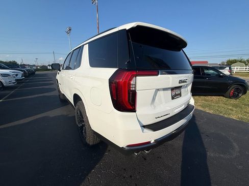Used 2025 GMC Yukon AT4 w/ AT4 Premium Package AWD/4WD image 6