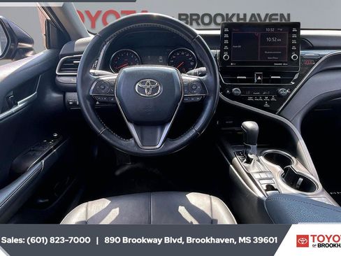Used 2024 Toyota Camry XSE FWD image 5