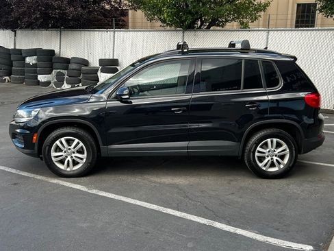 Used 2017 Volkswagen Tiguan S AWD/4WD image 4