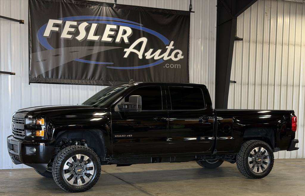 Used 2016 Chevrolet Silverado 2500 LT w/ Midnight Edition AWD/4WD image 22