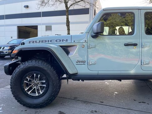 Used 2024 Jeep Wrangler Unlimited Rubicon 392 image 9