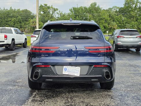 Used 2025 Genesis GV70 2.5T AWD/4WD image 6