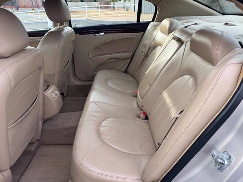 Used 2008 Buick Lucerne CXL w/ Ultra Confidence Package image 17