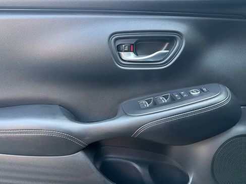 Used 2026 Honda HR-V EX-L image 14