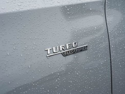 New 2026 Mercedes-Benz C 43 AMG 4MATIC Sedan image 16