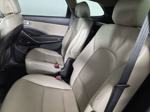 Used 2017 Hyundai Santa Fe Limited image 30