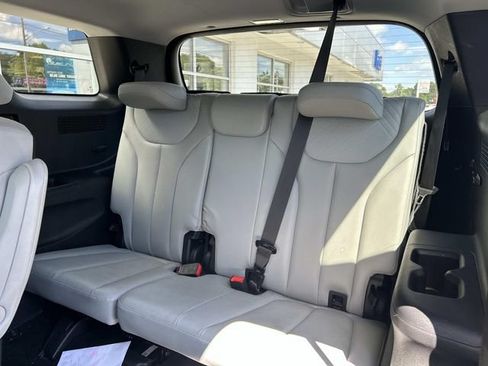 Used 2023 Hyundai Palisade SEL AWD/4WD image 17