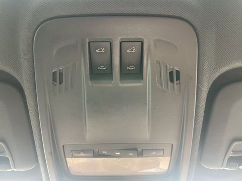 Used 2018 Chevrolet Cruze LT image 22