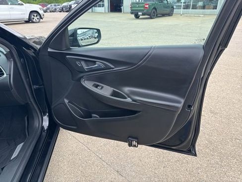 Used 2019 Chevrolet Malibu LT w/ Leather Package FWD image 25
