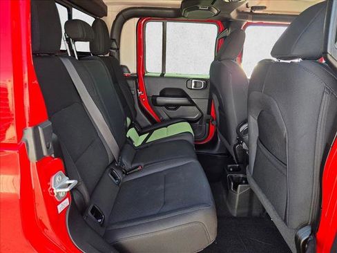 Used 2022 Jeep Gladiator Overland w/ Trailer Tow Package image 20