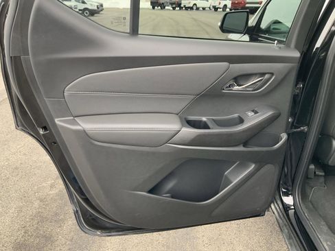 Used 2023 Chevrolet Traverse LT image 54