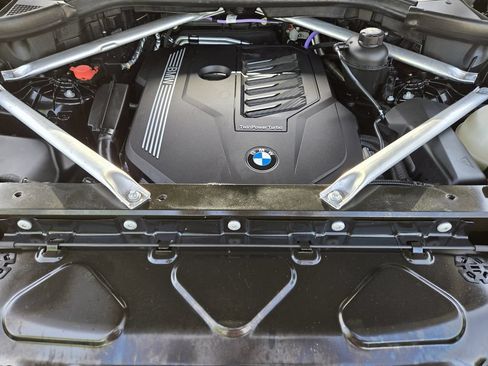 Used 2021 BMW X5 sDrive40i w/ M Sport Package RWD image 31